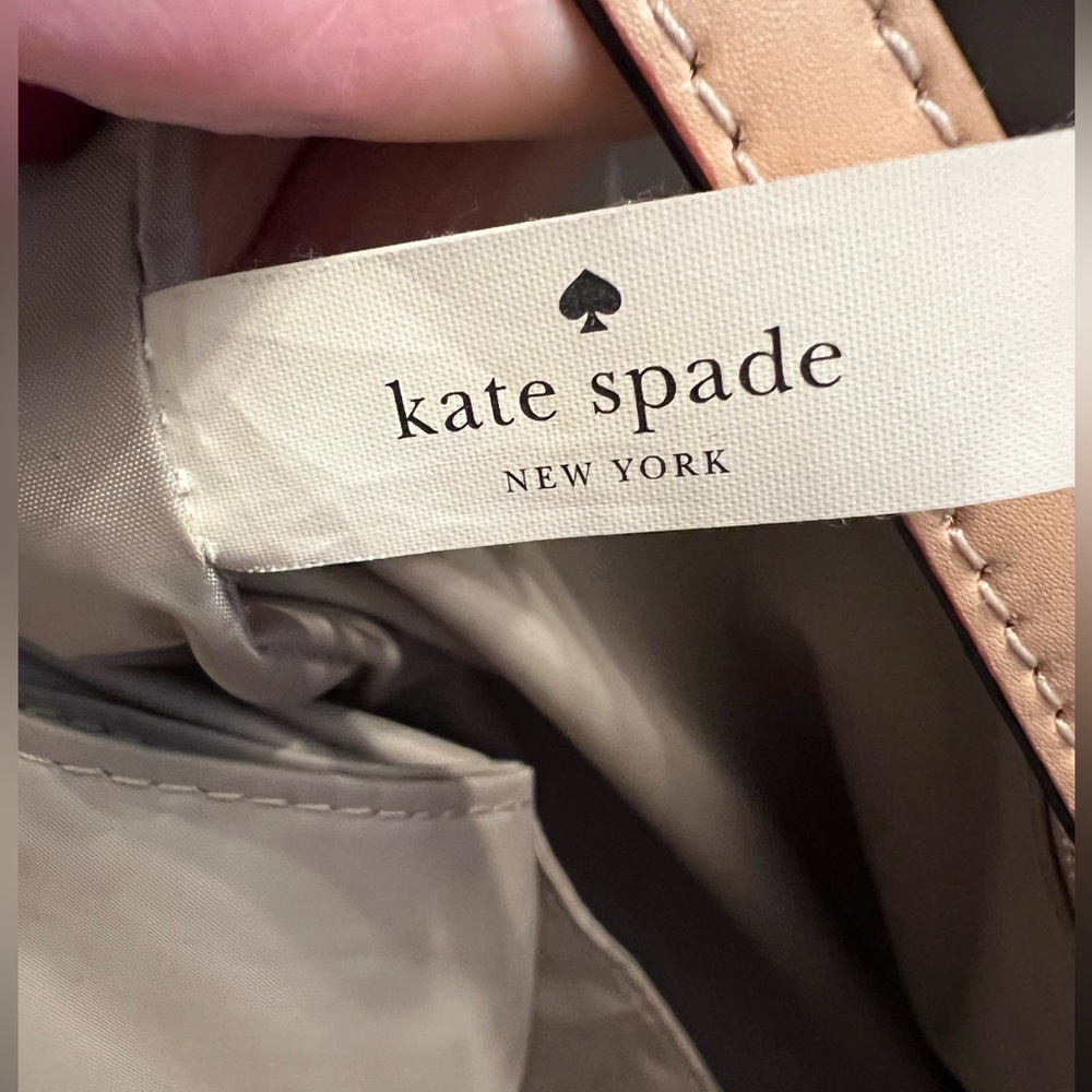 KATE SPADE New York Bondi Road Harmony Tote Bag in Navy/Cream. - Picture 8 of 10